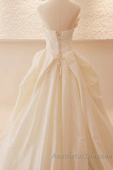 Beige Wedding Dresses Strapless Sleeveless A-Line Full Bridal Dresses Sophisticated Wedding Gown With Train